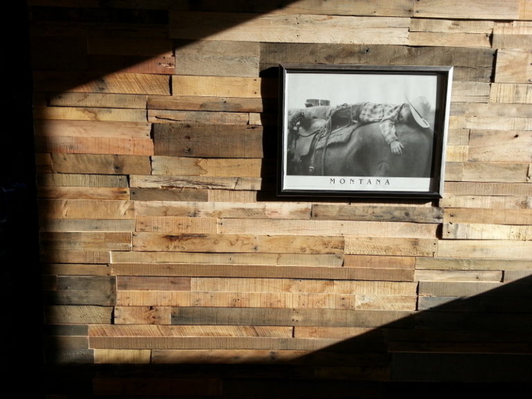 Recycled pallet wood panels - Sustainable Lumber Company