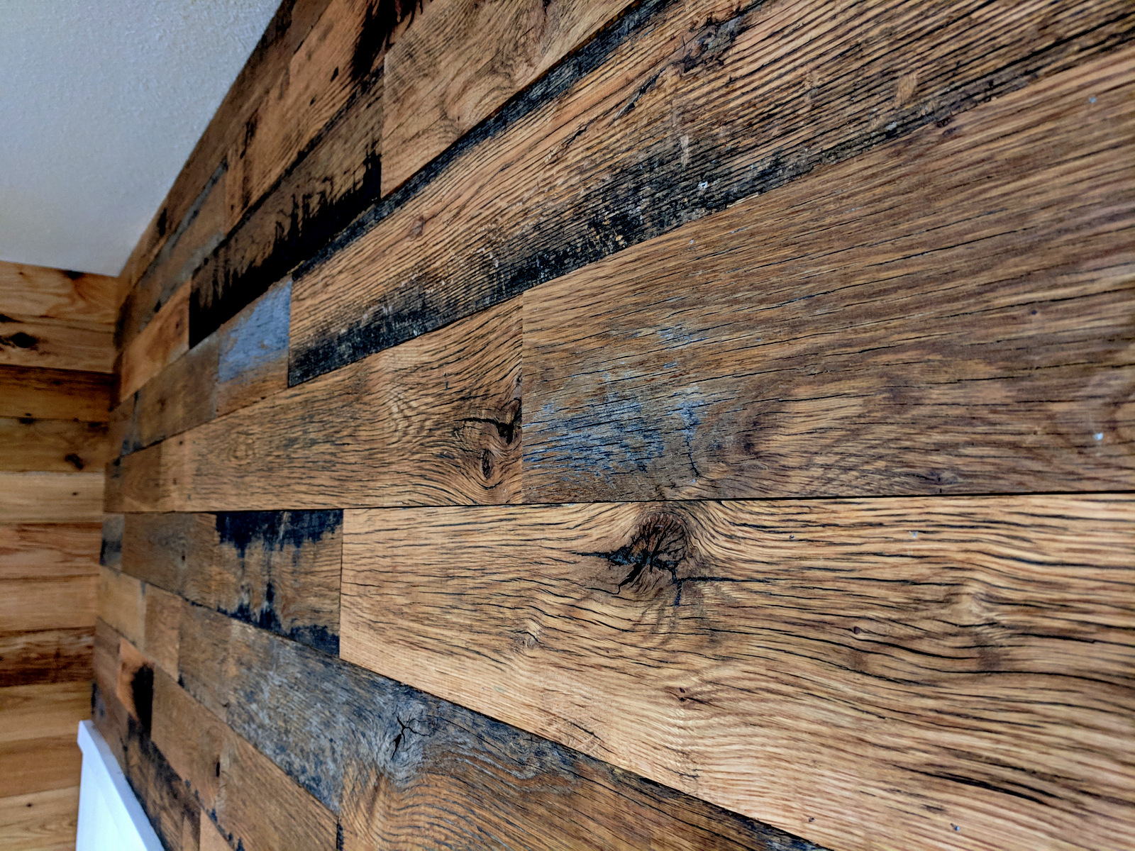 Reclaimed Oak Wall Plank 